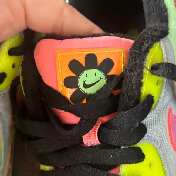 Nike Women's Air Max 90 LX "Illusion Green" (Style Code: CW3499-300). SZ 10 - Picture 12 of 15